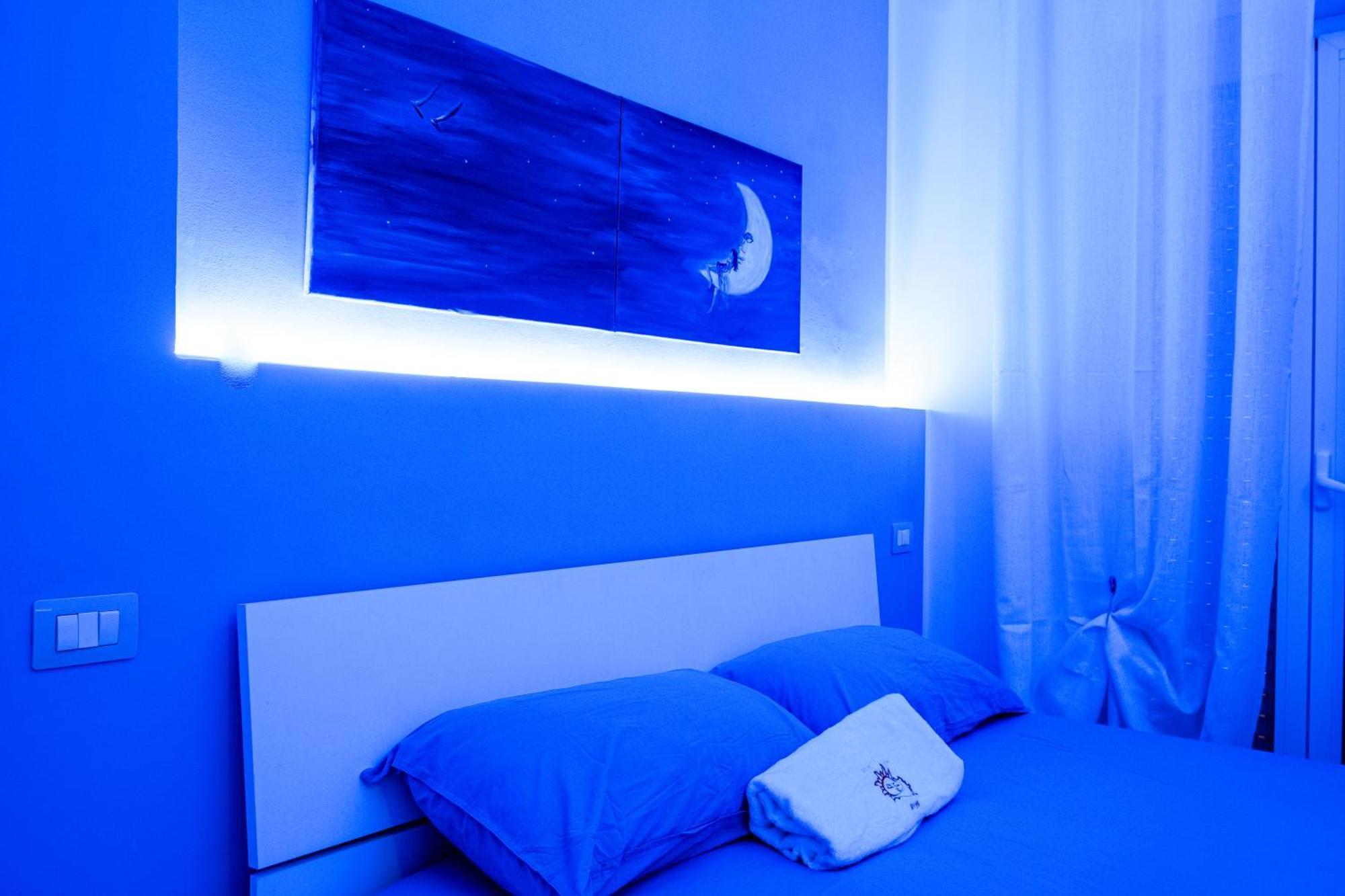 Sun & Moon Homestay *